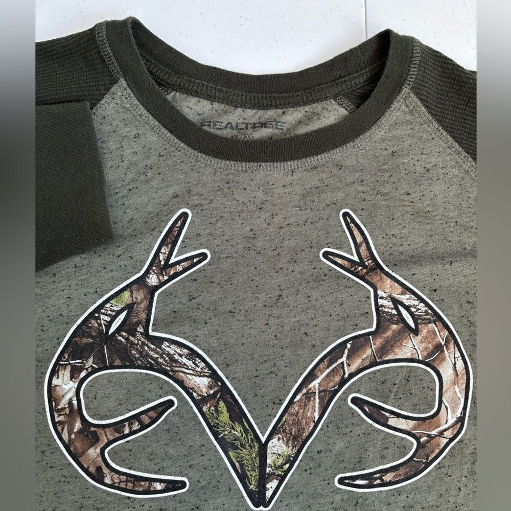 REALTREE Men's XL Camo Antler Green Colorblock Long Sleeve Crew Neck‎ Tee Shirt